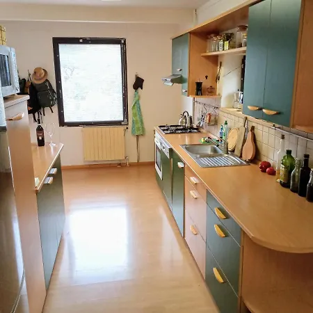 Δωμάτια σε οικογενειακή κατοικία Citovska 8 House, 20 Mins To Centre *
